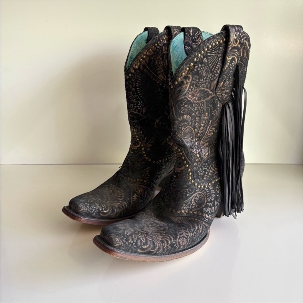 Corral Gold Stamped Floral Fringe Suede Ankle Boot 
Size 10M